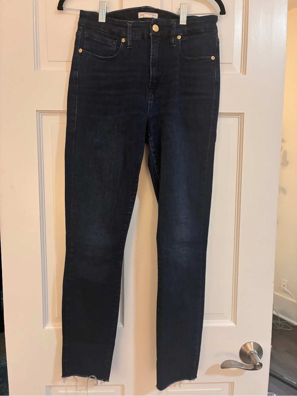 Good American GOOD LEGS w/ raw chewed hem color blue653 
Size 6